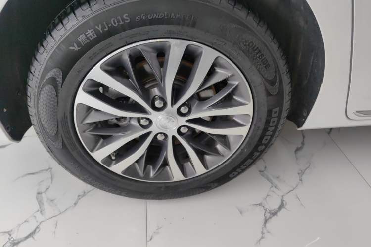 Used Buick GL8 2023 ES Lu Zun Deluxe Model Right Rear Wheel Hub