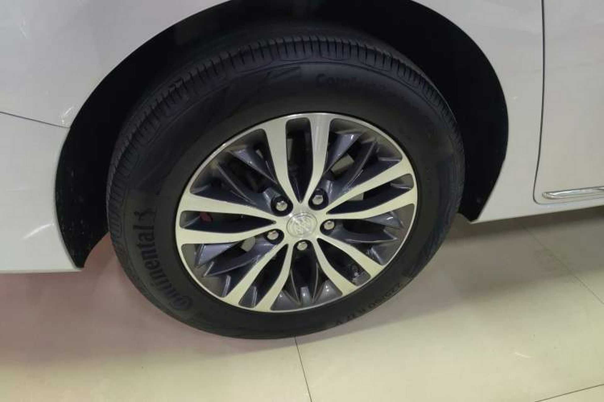 Used Buick GL8 2023 ES Lu Zun Deluxe Model Right Rear Wheel Hub