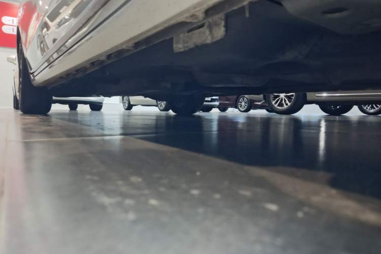 Used Buick GL8 2023 ES Lu Zun Deluxe Model Right Side Sill