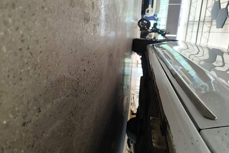 Used Buick GL8 2023 ES Lu Zun Luxury Edition and Yue Version Right Side Sill