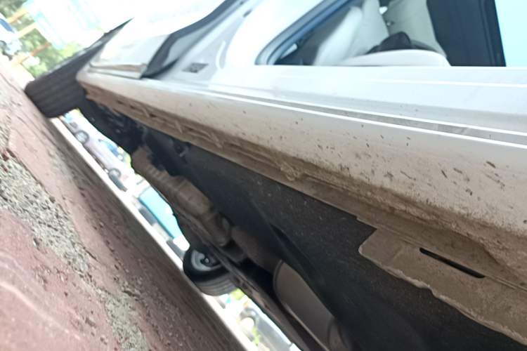 Used Buick GL8 2023 Avenir Avia Four-Seat Prestige Edition Right Side Sill