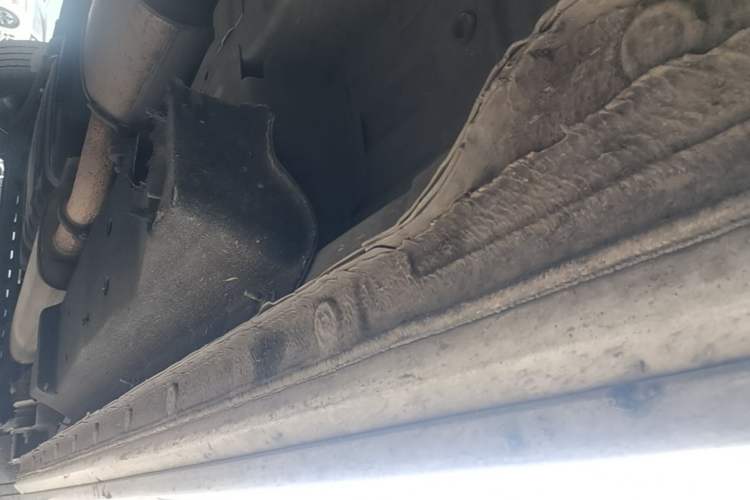 Used Buick GL8 2023 Land Executive Class Smart Enjoyment Model Right Side Sill