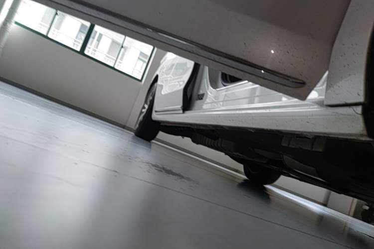 Used Buick GL8 2023 ES Lu Zun Comfort Model Right Side Sill