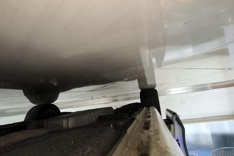 Used Buick GL8 2023 ES Lu Zun Deluxe Model Right Side Sill