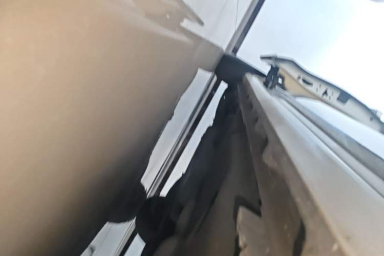 Used Buick GL8 2023 ES Lu Zun Deluxe Model Right Side Sill
