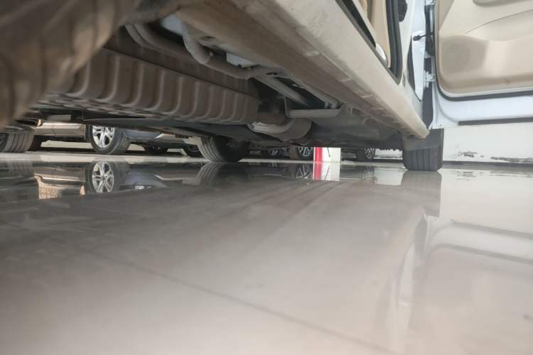 Used Buick GL8 2023 ES Lu Zun Deluxe Model Right Side Sill