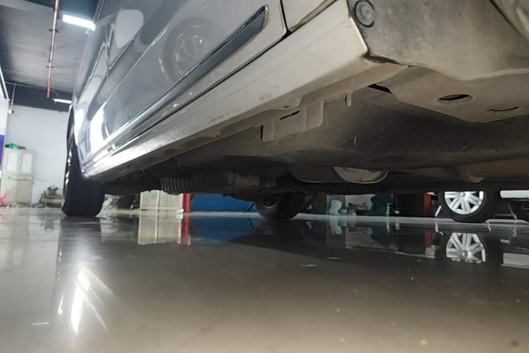 Used Buick GL8 2023 ES Lu Zun Comfort Model Right Side Sill