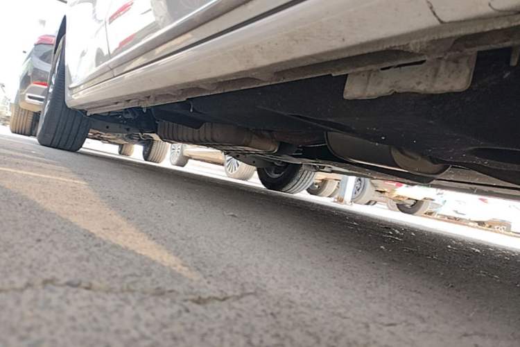Used Buick GL8 2023 ES Lu Zun Deluxe Model Right Side Sill