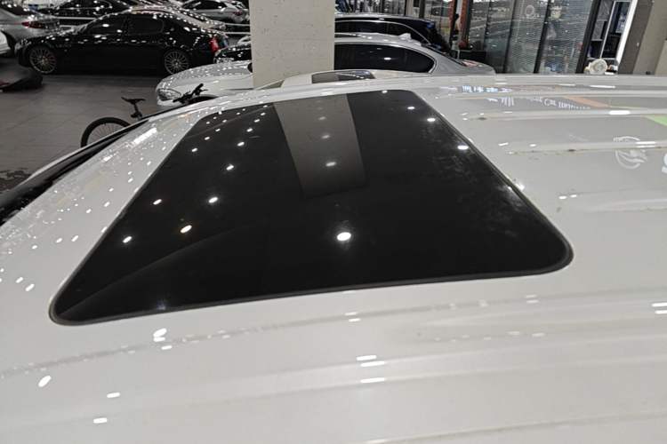 Used Buick GL8 2023 ES Lu Zun Deluxe Model Roof