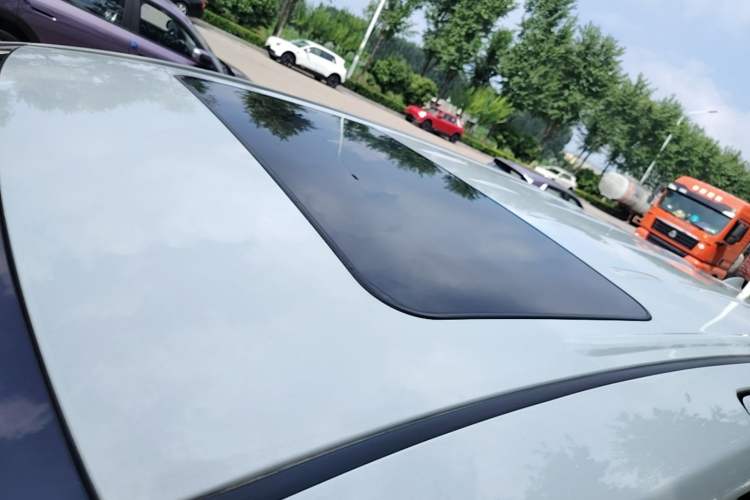 Used Buick GL8 2023 Land Executive Class 652T Luxury Model Roof