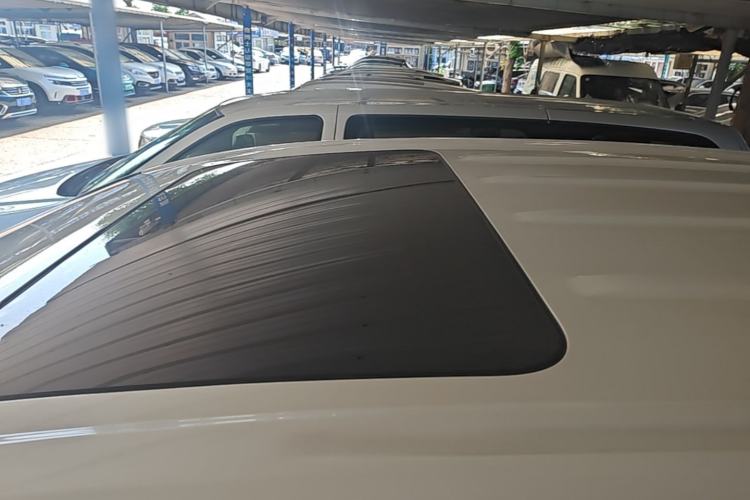 Used Buick GL8 2023 ES Lu Zun Comfort Model Roof