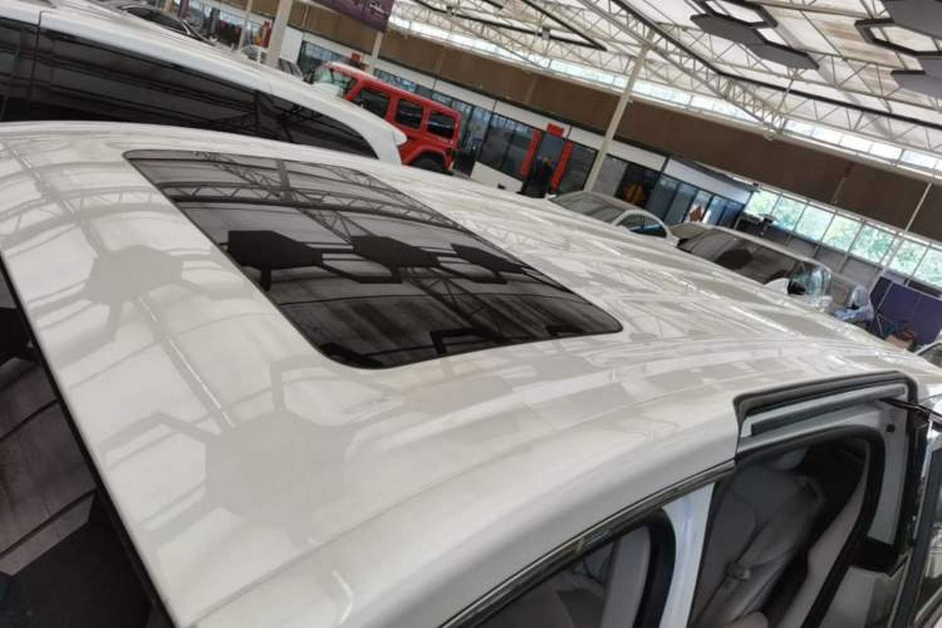 Used Buick GL8 2023 ES Lu Zun Deluxe and Yue Edition Roof