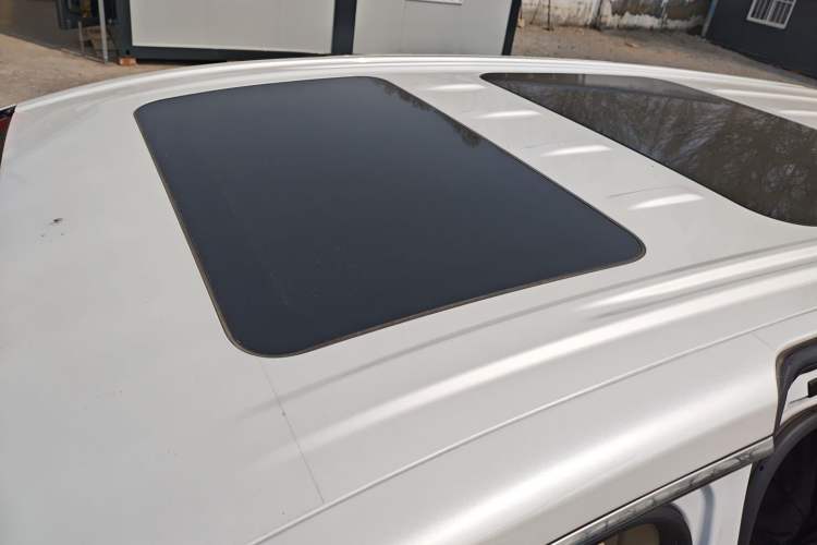 Used Buick GL8 2023 ES Lu Zun Luxury Model Roof