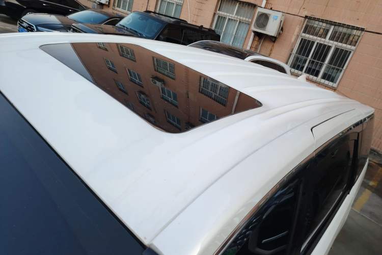 Used Buick GL8 2023 ES Lu Zun Deluxe Model Roof