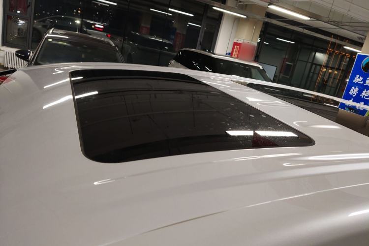 Used Buick GL8 2023 ES Lu Zun Luxury Model Roof