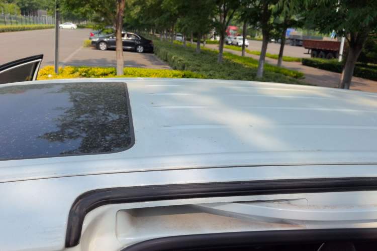 Used Buick GL8 2023 Land Executive Class 652T Luxury Model Roof