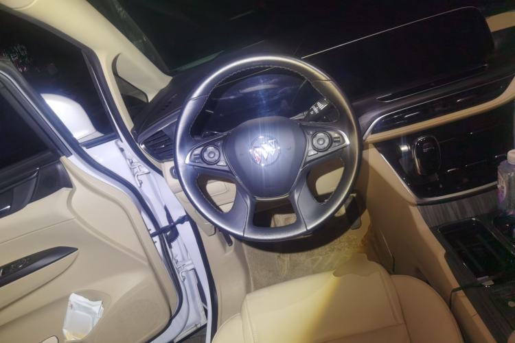 Used Buick GL8 2023 ES Lu Zun Deluxe Model Steering Wheel