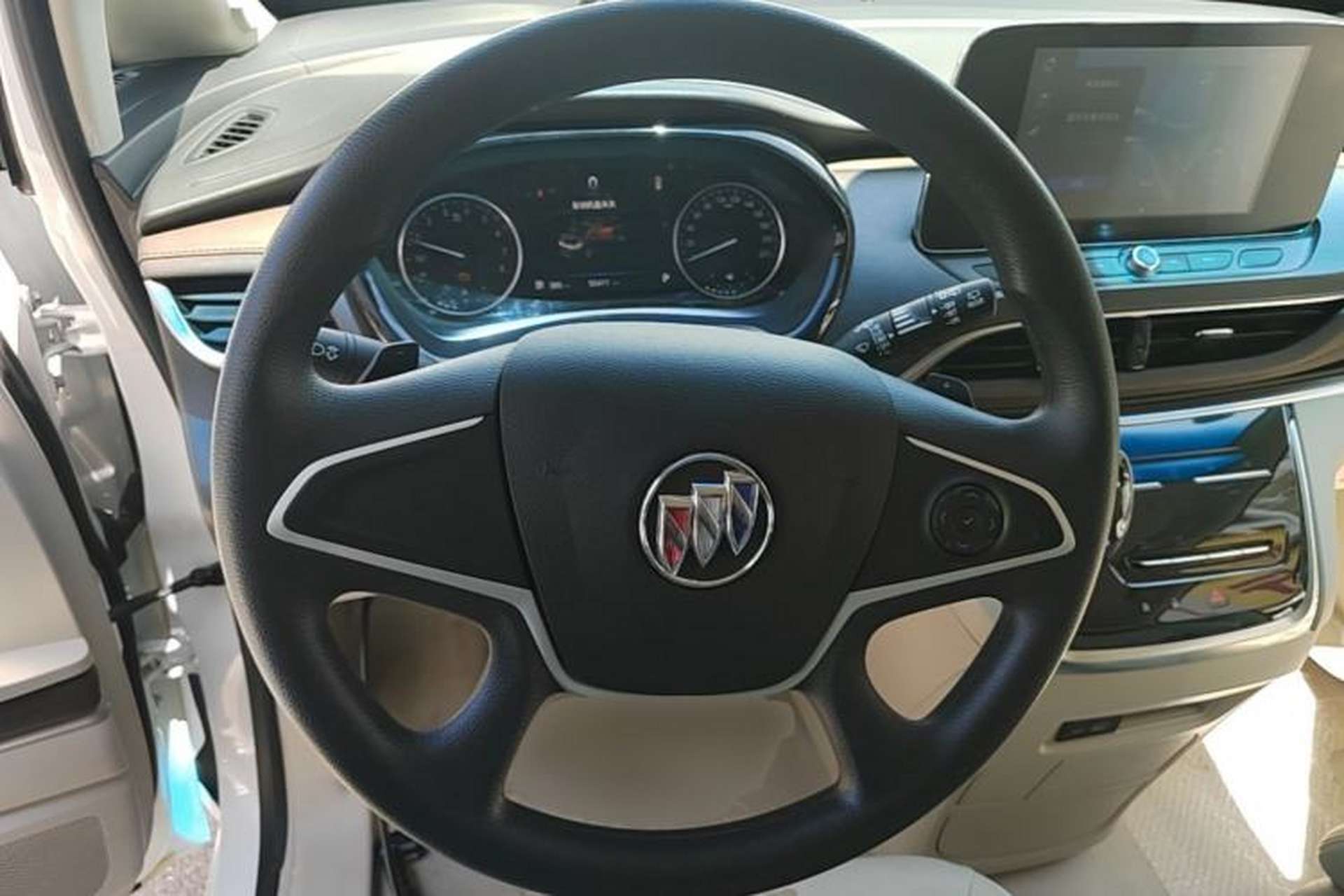 Used Buick GL8 2023 Land Executive Class Comfort Model Steering Wheel