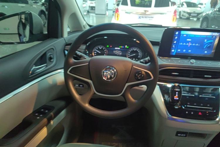 Used Buick GL8 2023 Land Executive Class Comfort Model Steering Wheel