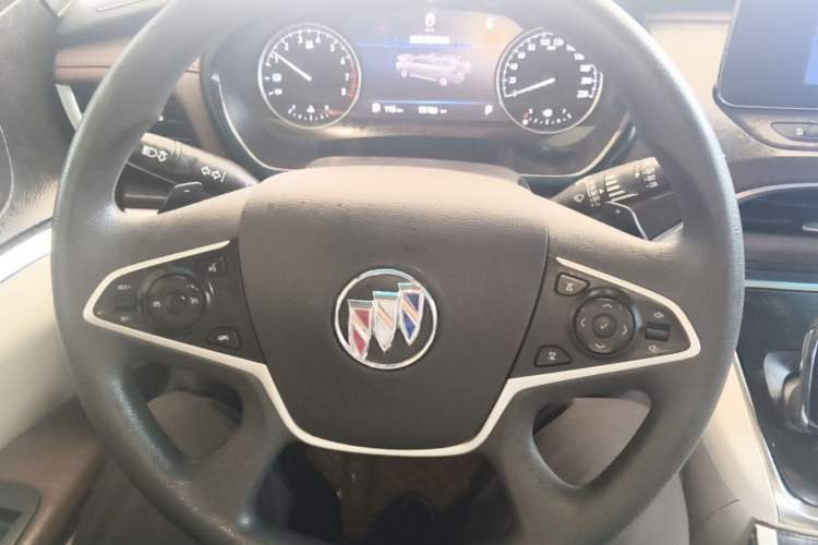 Used Buick GL8 2023 Land Executive Class Comfort Model Steering Wheel