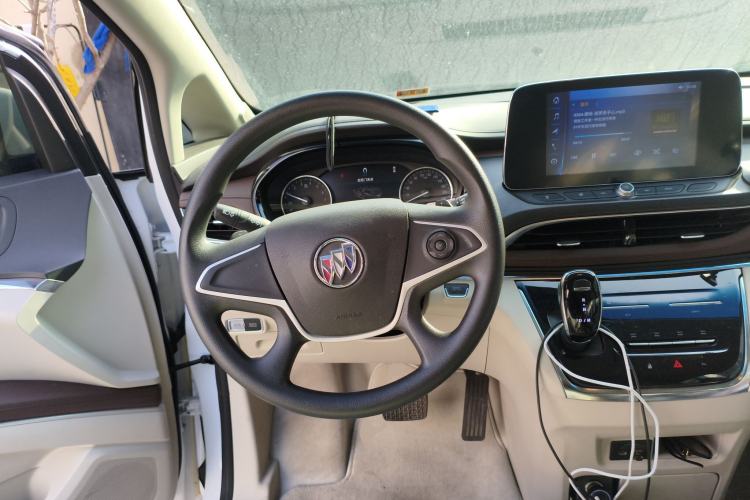 Used Buick GL8 2023 Land Executive Class Comfort Model Steering Wheel