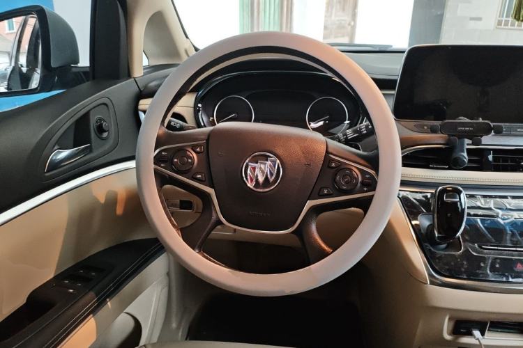 Used Buick GL8 2023 Facelifted Land Cruiser Executive Luxury Version Steering Wheel