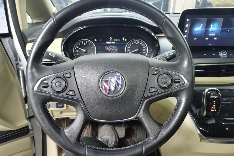 Used Buick GL8 2023 Facelifted Land Cruiser Executive Luxury Version Steering Wheel