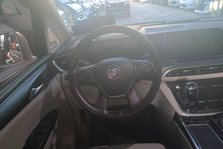 Used Buick GL8 2023 ES Lu Zun Comfort Model Steering Wheel
