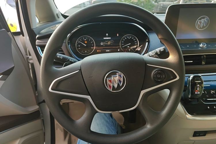 Used Buick GL8 2023 Land Executive Class Comfort Model Steering Wheel