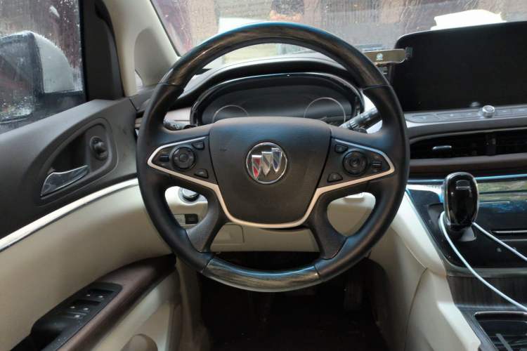 Used Buick GL8 2023 Land Executive Class Smart Enjoyment Model Steering Wheel