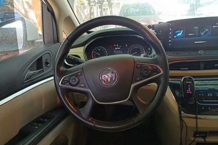 Used Buick GL8 2023 Facelifted Land Cruiser Executive Luxury Version Steering Wheel