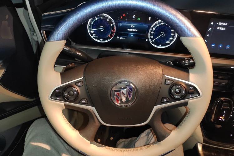 Used Buick GL8 2023 Land Executive Class Smart Enjoyment Model Steering Wheel