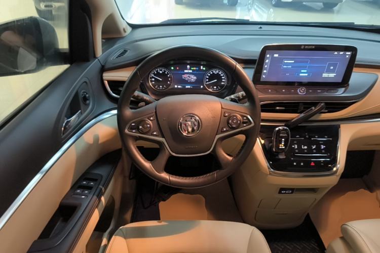 Used Buick GL8 2023 Facelifted Land Cruiser Executive Luxury Version Steering Wheel