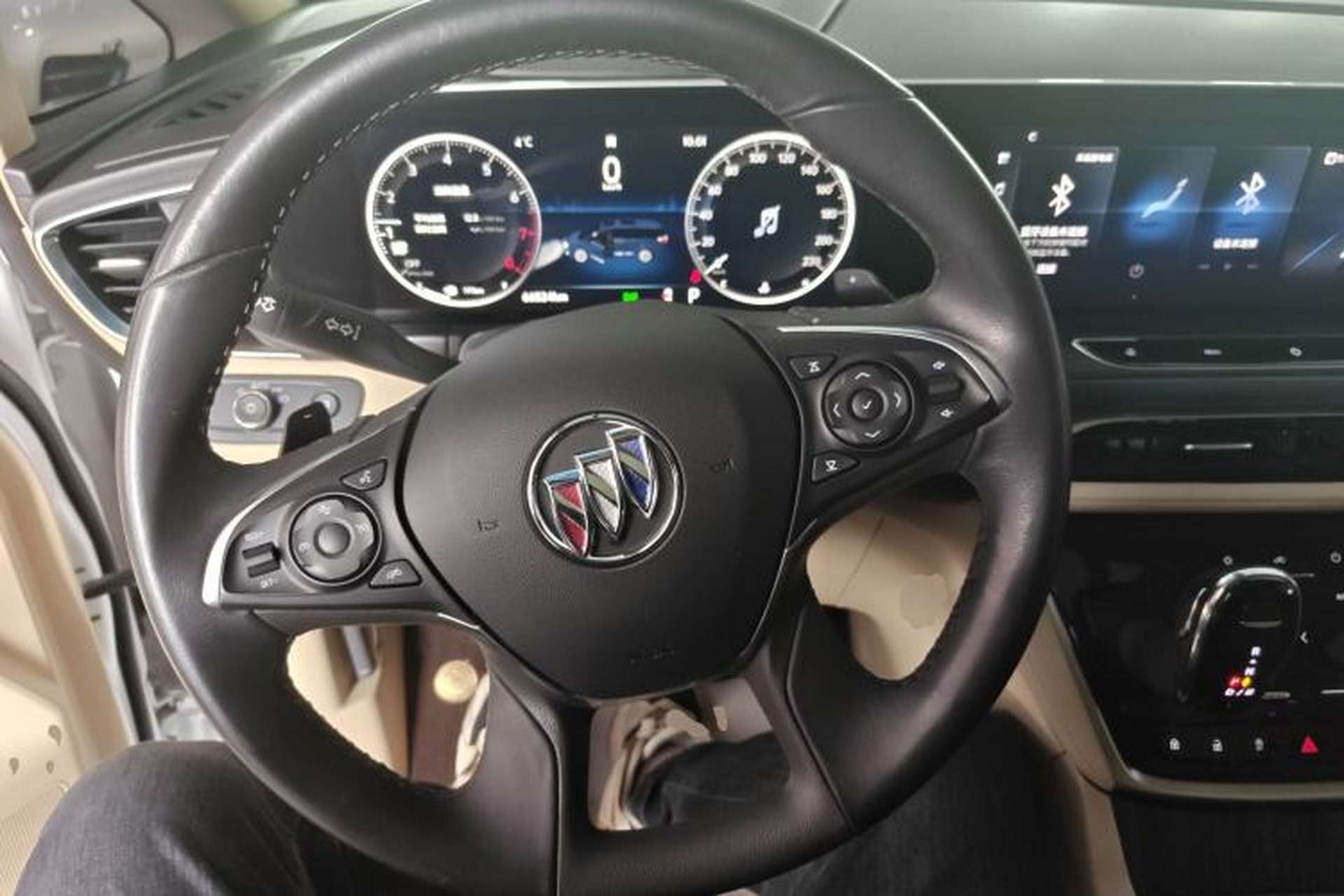 Used Buick GL8 2023 ES Lu Zun Deluxe Model Steering Wheel