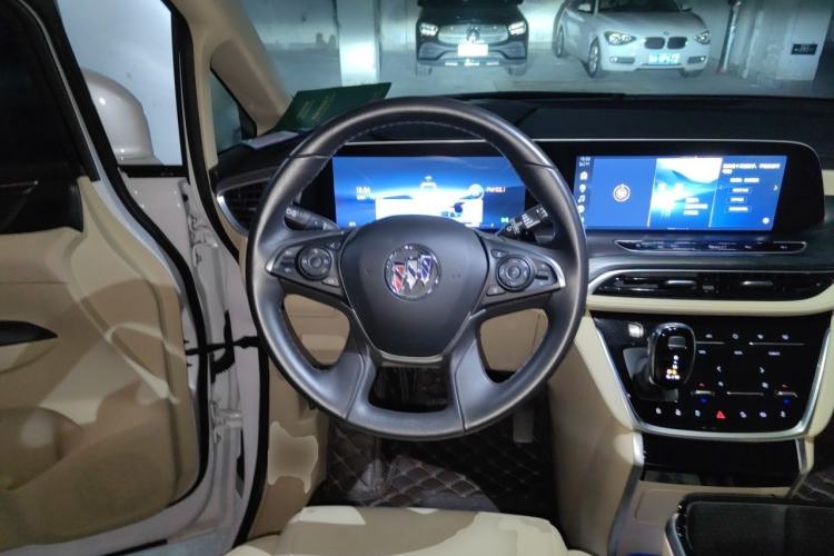Used Buick GL8 2023 ES Lu Zun Luxury Model Steering Wheel