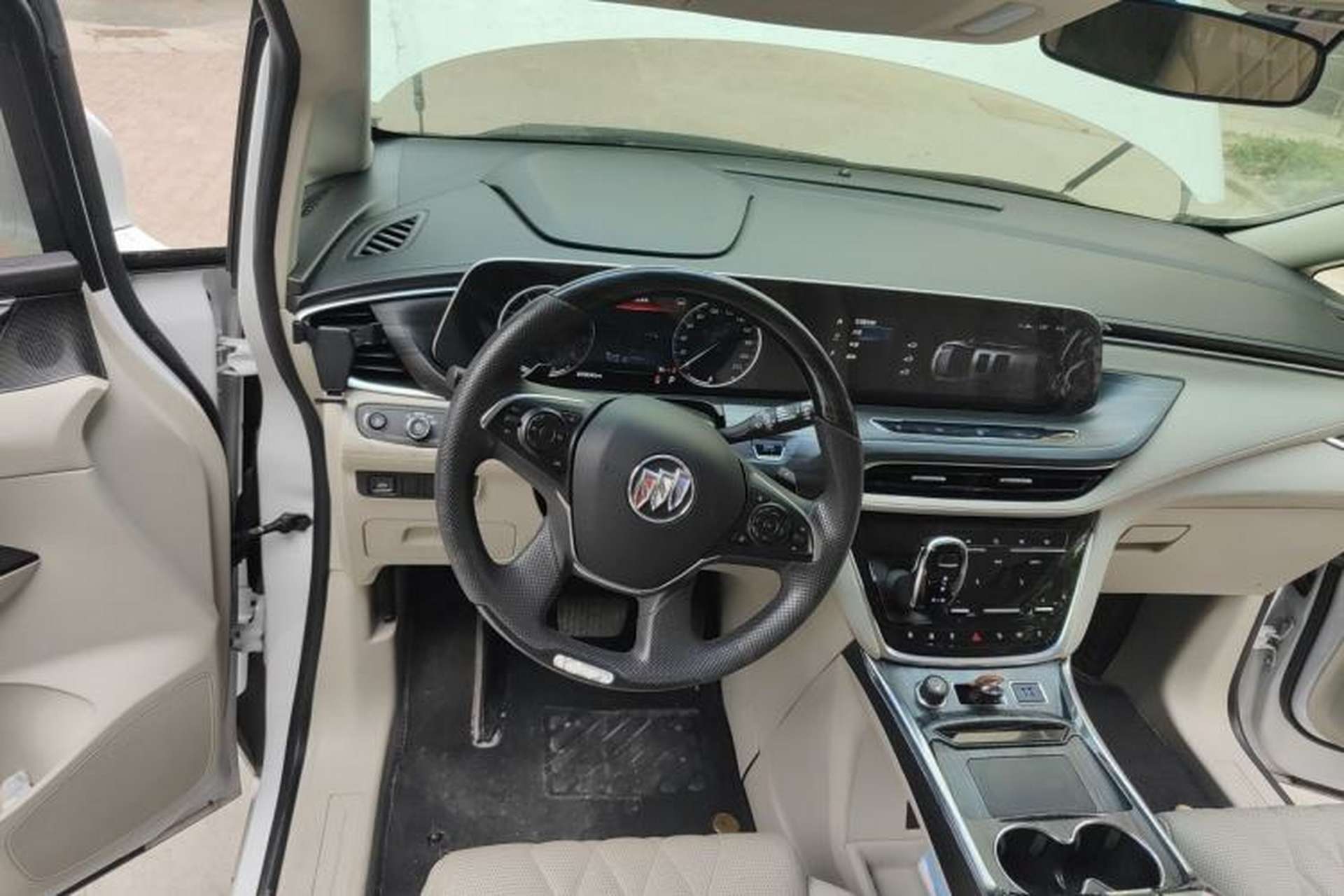 Used Buick GL8 2023 ES Lu Zun Comfort Model Steering Wheel