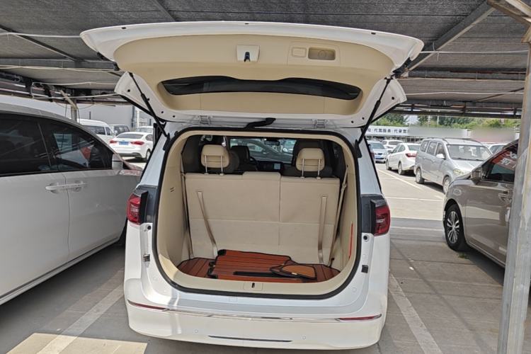 Used Buick GL8 2023 ES Lu Zun Deluxe Model Trunk