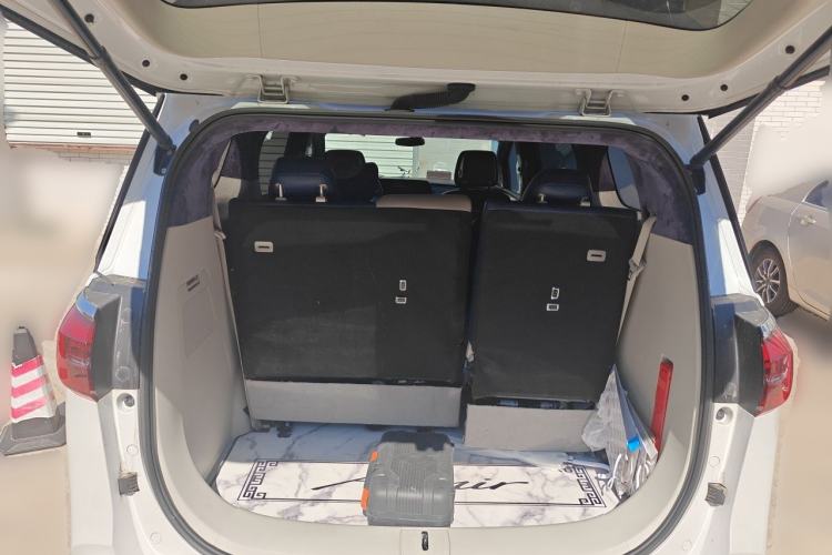 Used Buick GL8 2023 ES Lu Zun Comfort Model Trunk