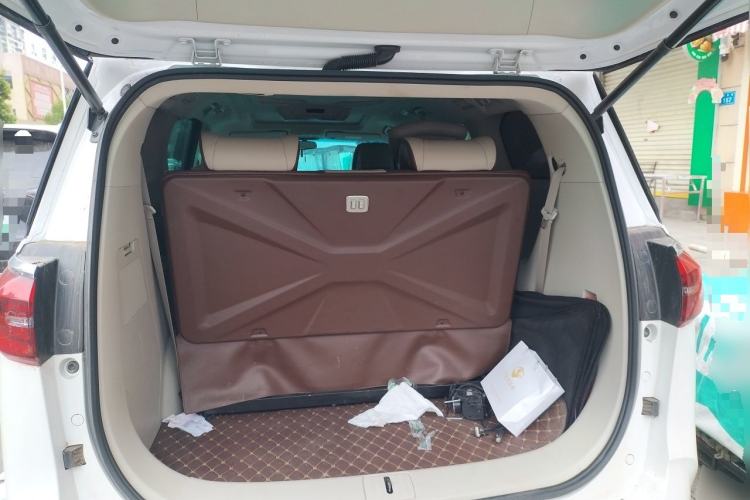 Used Buick GL8 2023 ES Lu Zun Deluxe and Yue Edition Trunk