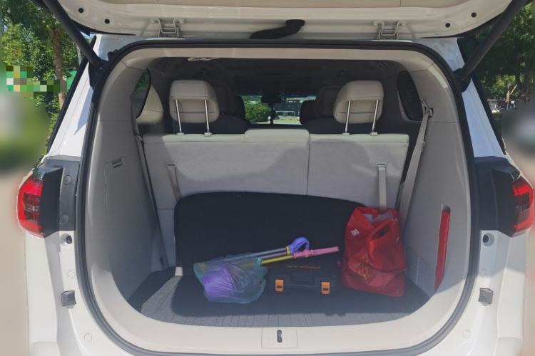 Used Buick GL8 2023 ES Lu Zun Deluxe and Yue Edition Trunk
