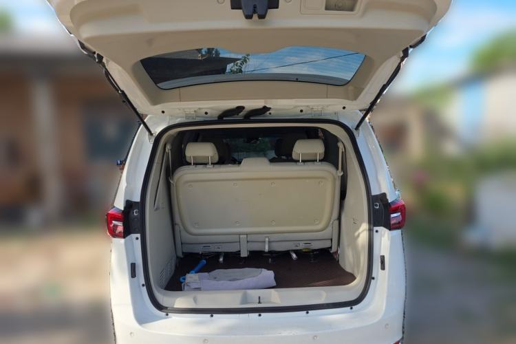 Used Buick GL8 2023 Land Executive Class Smart Enjoyment Model Trunk