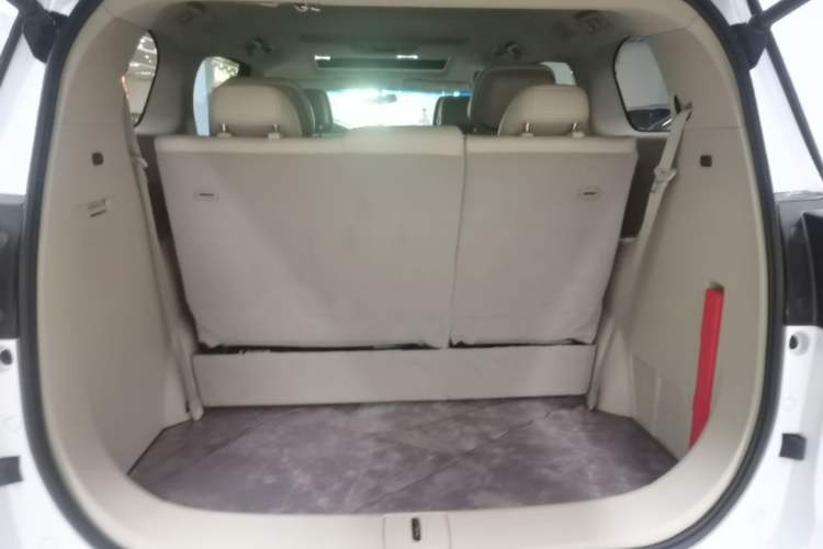Used Buick GL8 2023 ES Lu Zun Comfort Model Trunk