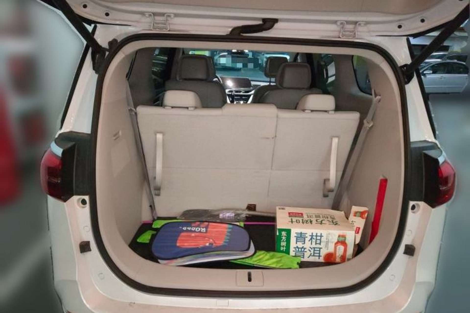 Used Buick GL8 2023 ES Lu Zun Luxury Model Trunk