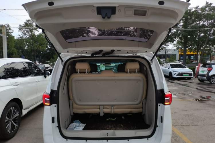 Used Buick GL8 2023 Land Executive Class Smart Enjoyment Model Trunk