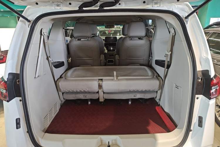 Used Buick GL8 2023 Land Executive Class Smart Enjoyment Model Trunk