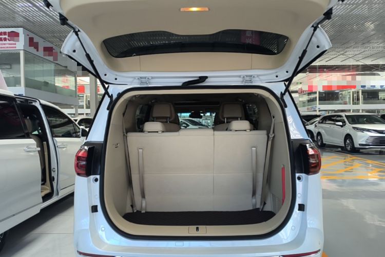 Used Buick GL8 2023 ES Lu Zun Deluxe Model Trunk