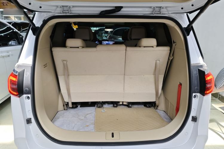 Used Buick GL8 2023 ES Lu Zun Deluxe Model Trunk