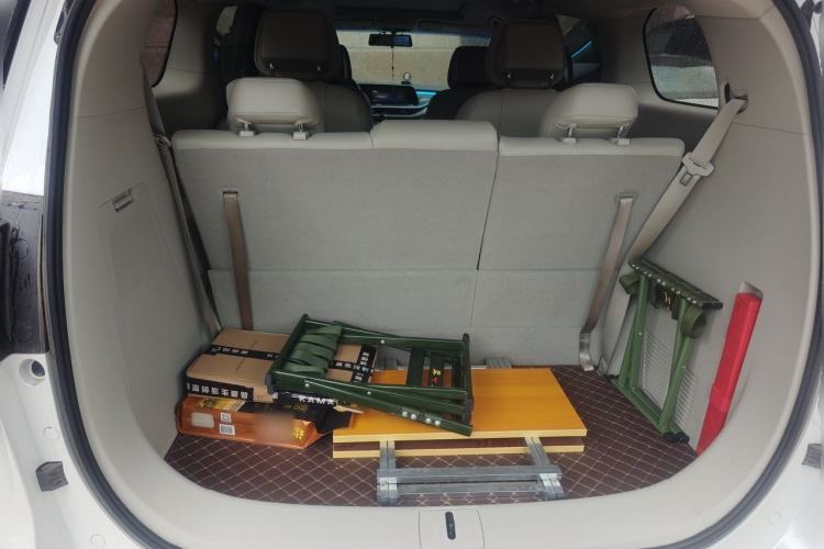 Used Buick GL8 2023 ES Lu Zun Deluxe Model Trunk