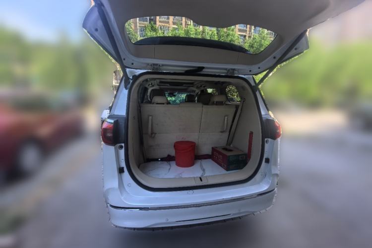 Used Buick GL8 2023 ES Lu Zun Luxury Model Trunk
