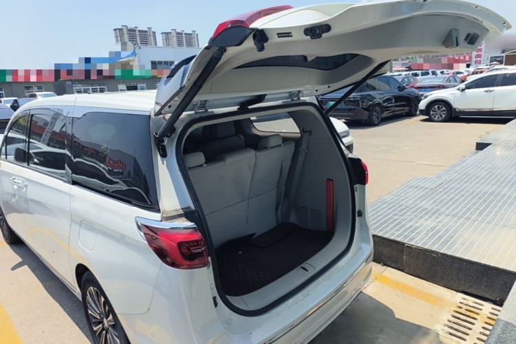 Used Buick GL8 2023 ES Lu Zun Luxury Edition and Yue Version Trunk